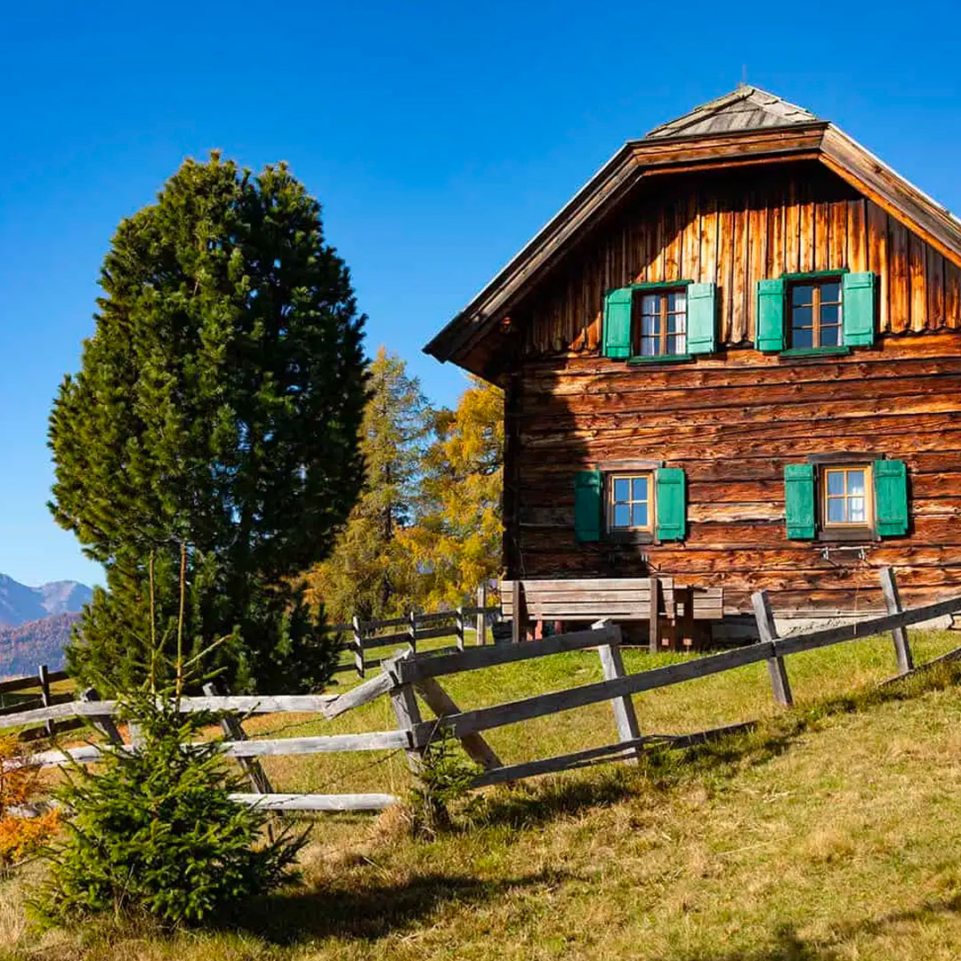 Almhütte von außen